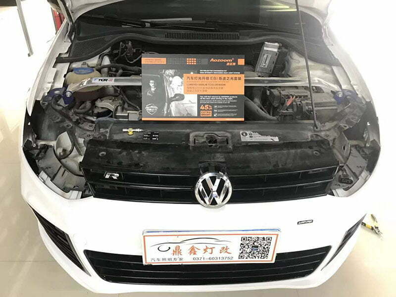 5 2 - Volkswagen Polo Retrofitting Aozoom E55-R HID Projector