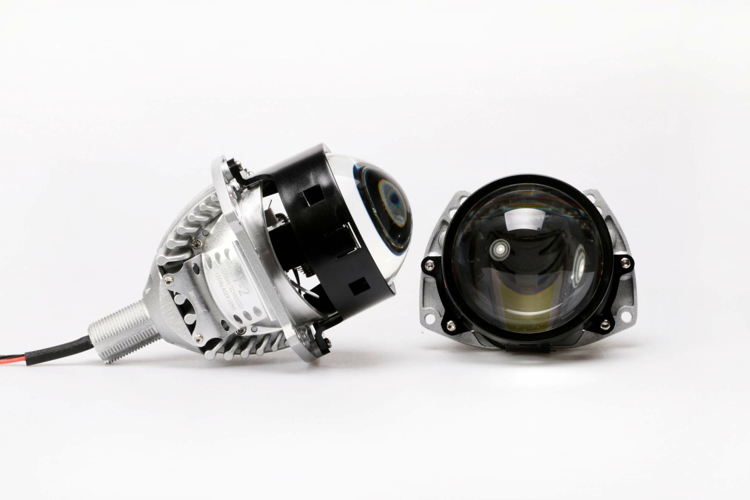 Aozoom Y2 Easy-Install Bi-Led Projector Headlight Lens | 68 Watt 7000 Lumens
