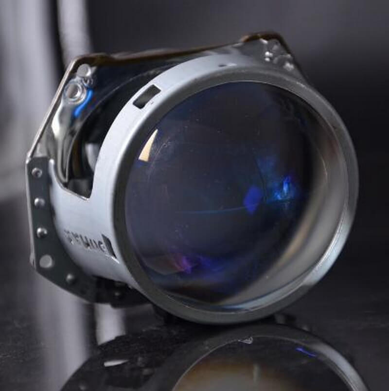 5.HID Xenon projector Lens 2 - 8 Ways To Brighten Your Car Headlight